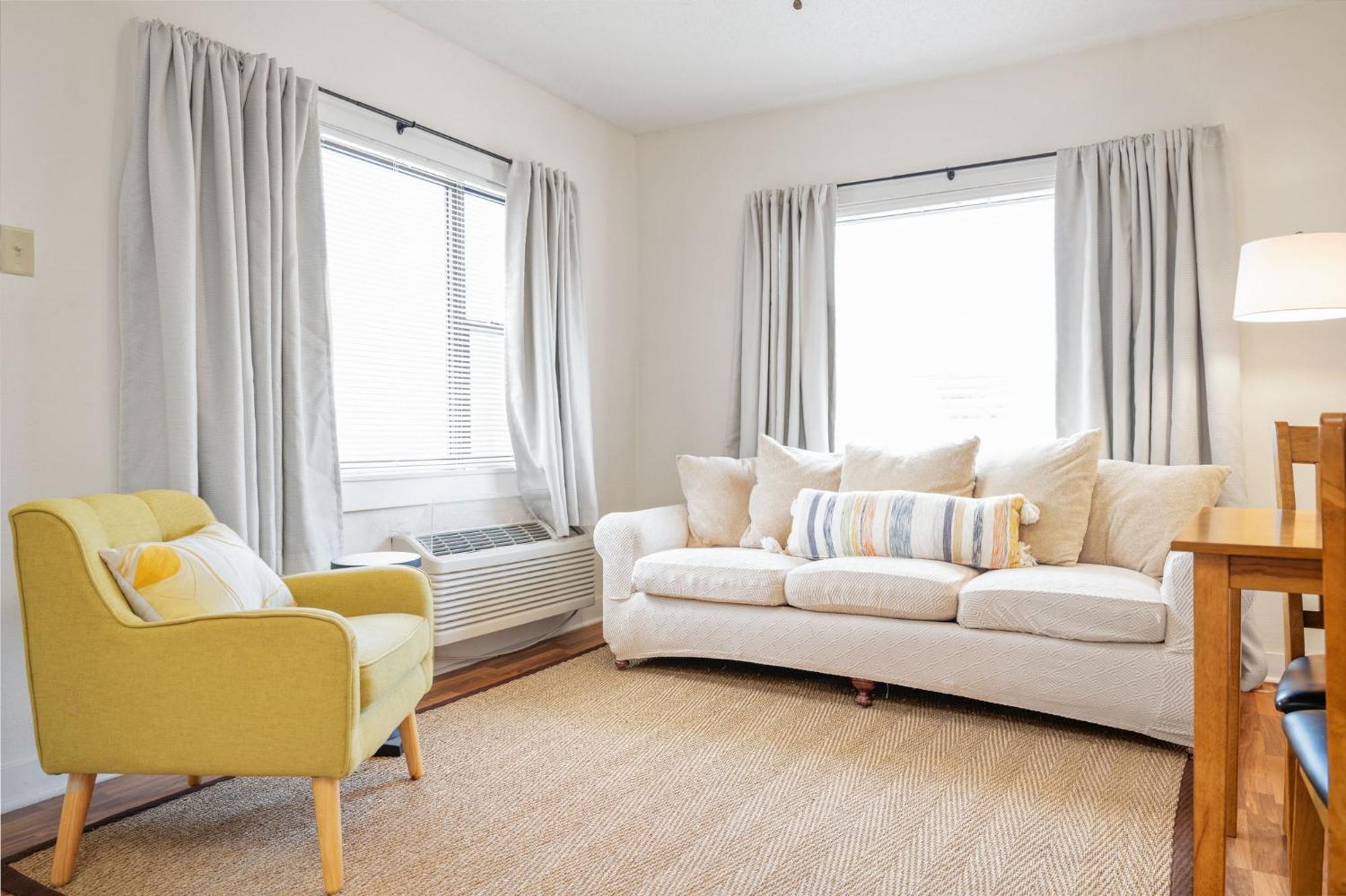 The Flats On Florida St - Super Comfy 2-Bedroom Apartments Мобил Екстериор снимка