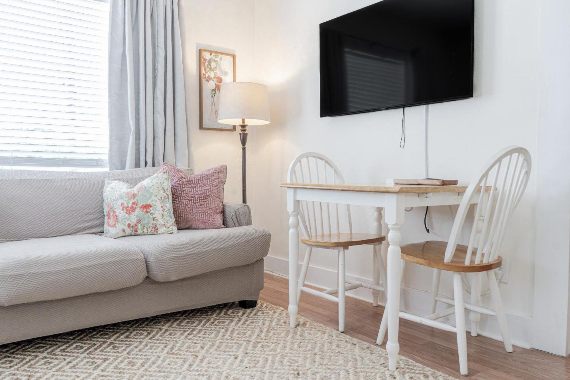 The Flats On Florida St - Super Comfy 2-Bedroom Apartments Мобил Екстериор снимка