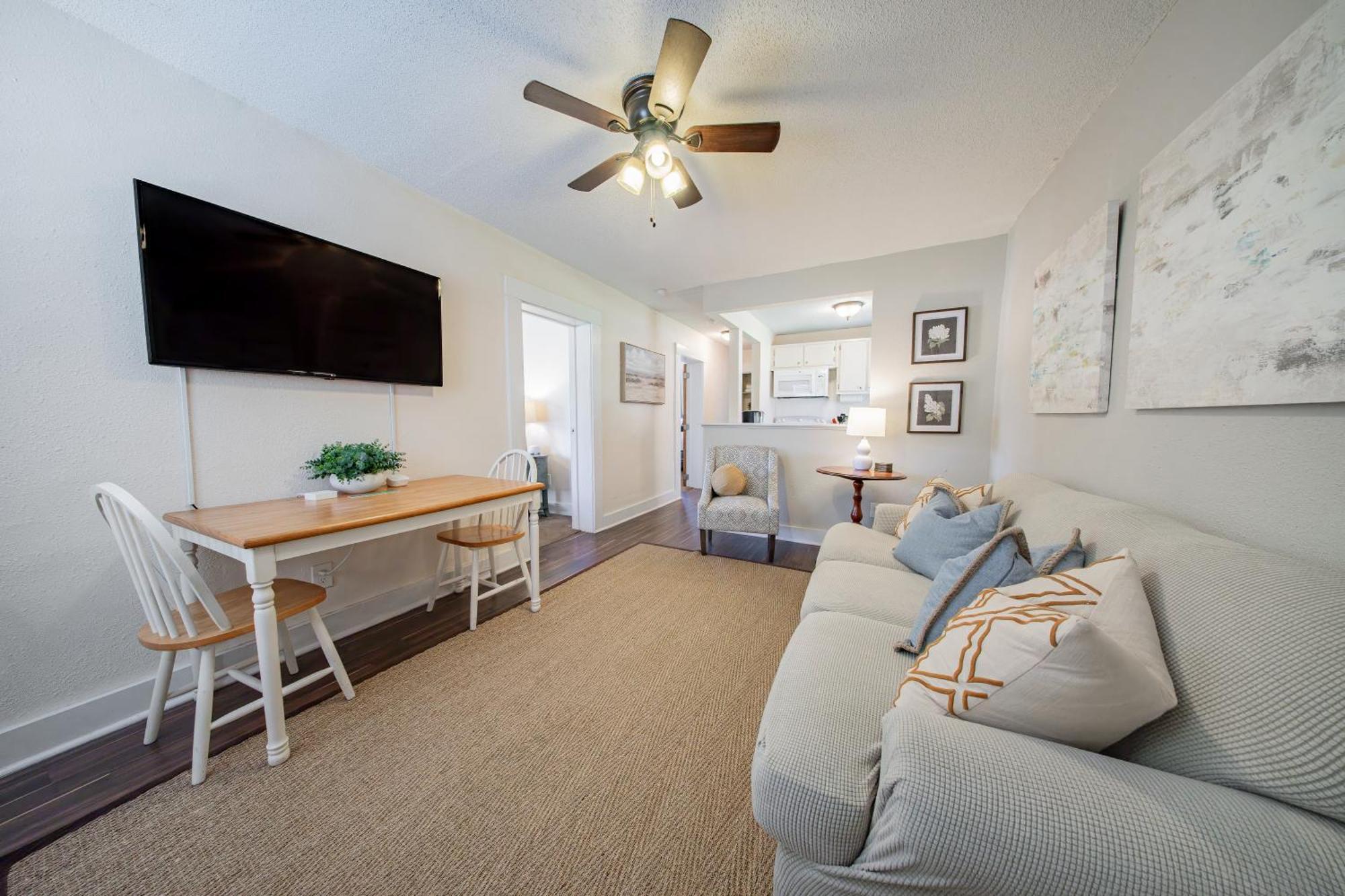 The Flats On Florida St - Super Comfy 2-Bedroom Apartments Мобил Екстериор снимка