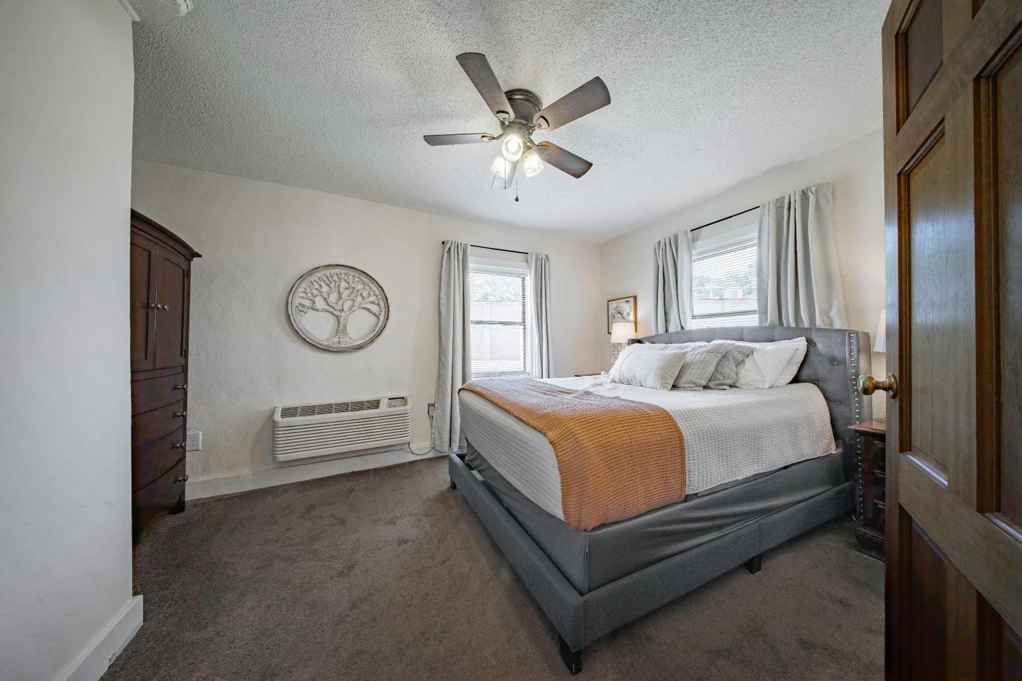 The Flats On Florida St - Super Comfy 2-Bedroom Apartments Мобил Екстериор снимка