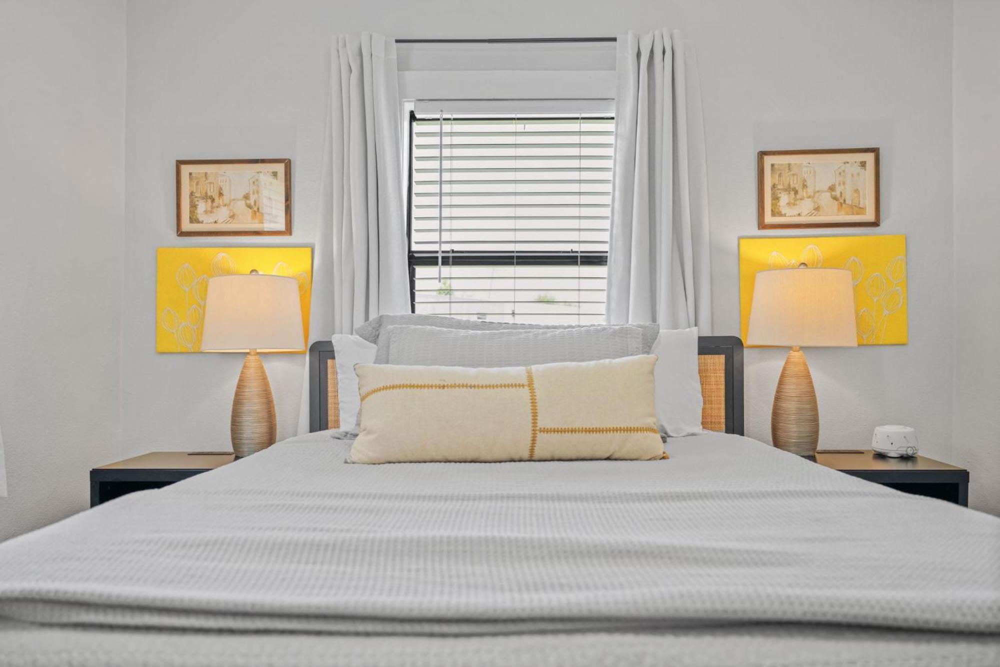 The Flats On Florida St - Super Comfy 2-Bedroom Apartments Мобил Екстериор снимка